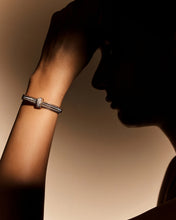 Load image into Gallery viewer, Talli Knot - Bangle