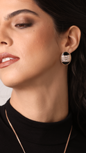 Load image into Gallery viewer, Sadu Essence Earring