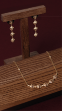 Load image into Gallery viewer, Mini Sadu dangling earring
